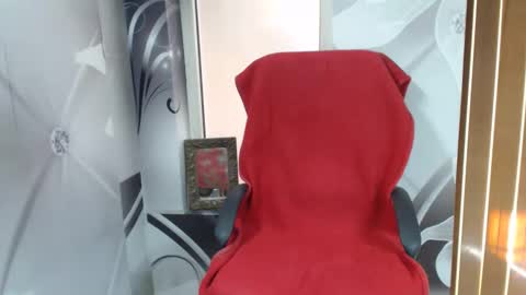 hi guys i m a cute milf i m here for good time and nice people pls be respectfool and enjoy me online show from 03-11-26, 09:37