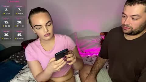 Snapshot of deeplookscouple chatting on 10-10-25, 02:05 deeplookscouple online show from 10-10-25, 02:05