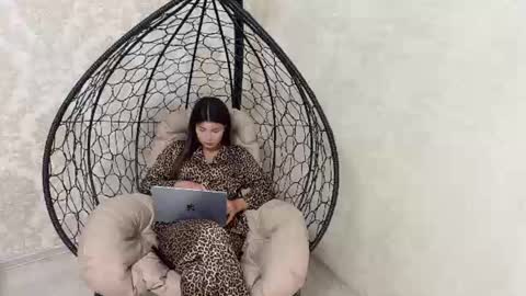Anna online show from 07-28-26, 07:04