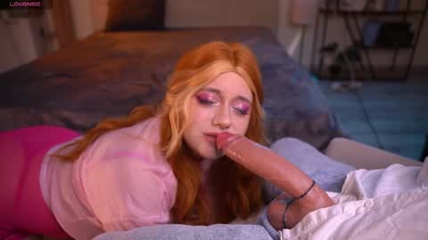 Ayla online show from 10-19-25, 03:01