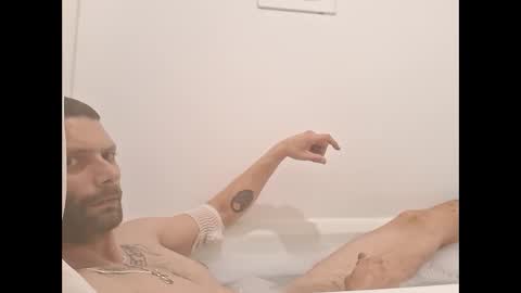 Snapshot of deepstroke69699 chatting on 12-17-25, 11:11 deepstroke69699 online show from 12-17-25, 11:11