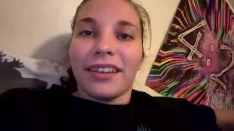 Snapshot of deepthroatqueen33 chatting on 10-13-25, 01:05 deepthroatqueen33 online show from 10-13-25, 01:05