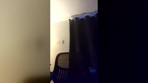 deezdashooter1 online show from 06-15-26, 09:55