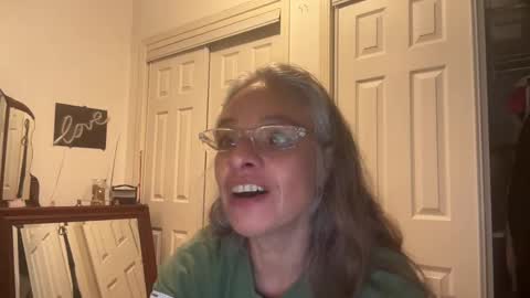 Snapshot of degeneratesaint chatting on 10-07-25, 02:09 Tori online show from 10-07-25, 02:09