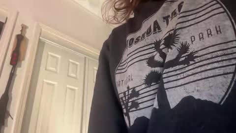 Tori online show from 12-15-25, 06:17