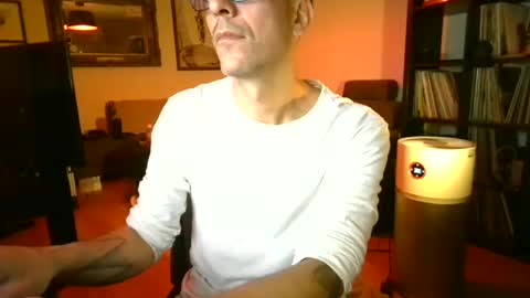 Luka Magic online show from 11-23-25, 10:20