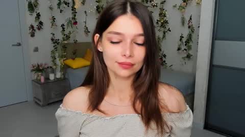 DegreeOfSincerity online show from 09-20-25, 04:13