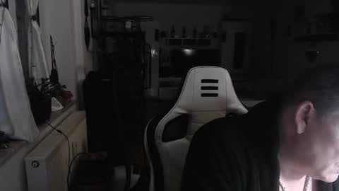 deinprinz2312 online show from 12-08-24, 04:57