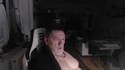 deinprinz2312 online show from 01-19-25, 06:20