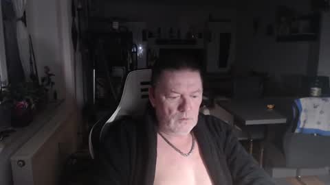 deinprinz2312 online show from 03-09-25, 05:33