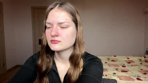 Mila online show from 03-26-26, 07:47