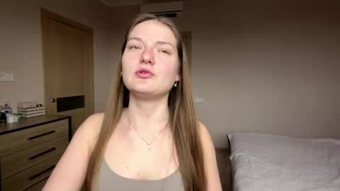 Mila online show from 04-30-26, 01:17