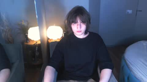 Snapshot of delalex chatting on 06-01-26, 11:28 Alex online show from 06-01-26, 11:28