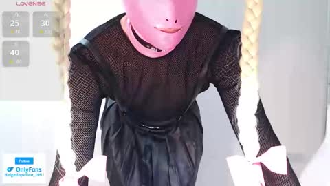 Snapshot of delgadopollon_1991 chatting on 10-09-25, 02:59 Mster X online show from 10-09-25, 02:59