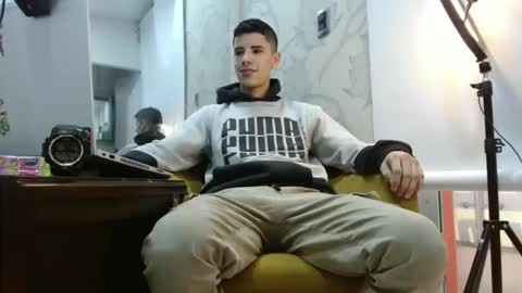 delglo online show from 10-08-25, 08:39