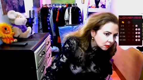 Delicacat online show from 12-31-24, 07:51