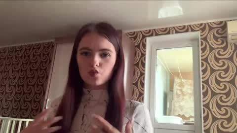 Kiki online show from 04-12-26, 02:00