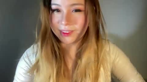 iyalicious online show from 02-18-25, 08:03