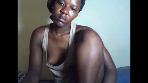 EVAH online show from 09-22-25, 01:07