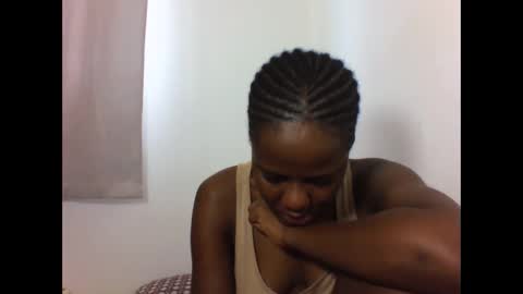 Snapshot of deliciousbabe01 chatting on 05-06-26, 06:30 EVAH online show from 05-06-26, 06:30