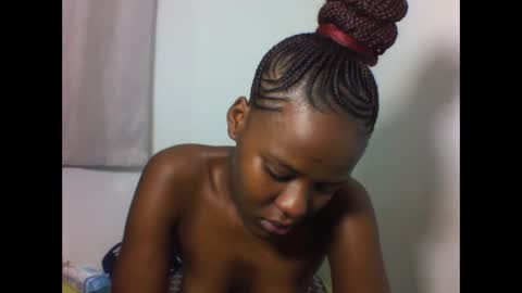 Snapshot of deliciousbabe01 chatting on 06-08-26, 04:07 EVAH online show from 06-08-26, 04:07