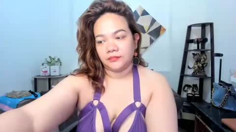Snapshot of delightfulcurvy chatting on 01-10-25, 02:57 delightfulcurvy online show from 01-10-25, 02:57