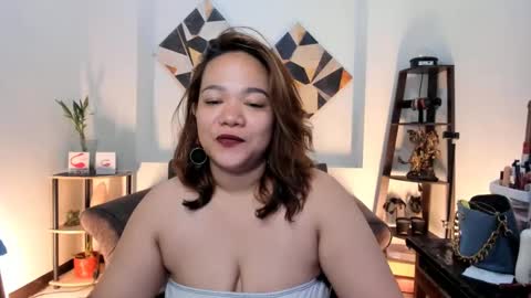 Snapshot of delightfulcurvy chatting on 01-15-25, 01:34 delightfulcurvy online show from 01-15-25, 01:34