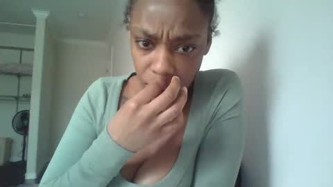 delightfuldark online show from 02-02-25, 12:09