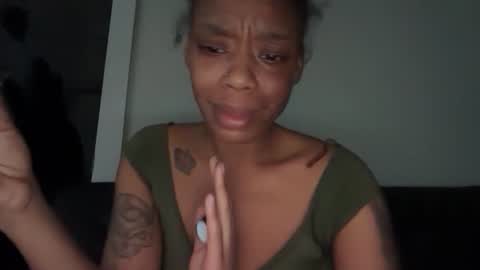 Snapshot of delightfuldark chatting on 01-05-26, 05:49 delightfuldark online show from 01-05-26, 05:49