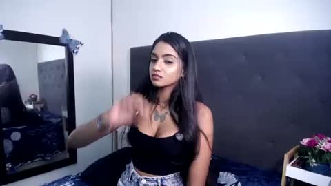 Delilah Blaze online show from 04-25-26, 05:21