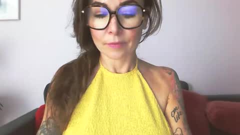 Snapshot of delilah_sweet chatting on 11-25-25, 03:56 delilah_sweet online show from 11-25-25, 03:56