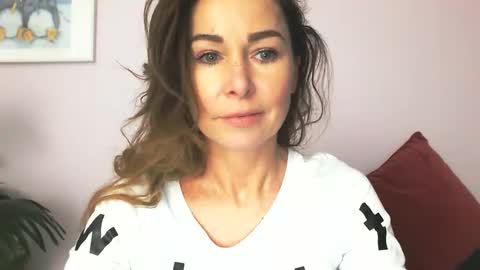 Snapshot of delilah_sweet chatting on 01-15-26, 01:59 delilah_sweet online show from 01-15-26, 01:59