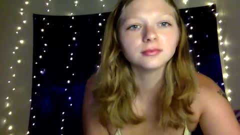 Snapshot of delilalove3412 chatting on 05-11-26, 10:40 DelilaLove3412 online show from 05-11-26, 10:40