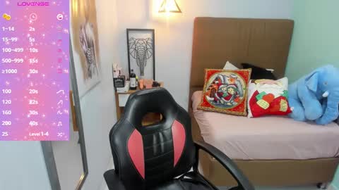 Snapshot of delilaquinn chatting on 12-18-24, 07:08 delilaquinn online show from 12-18-24, 07:08