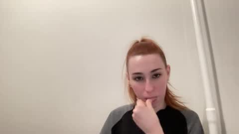 Snapshot of deliverysmile chatting on 02-18-25, 01:43 Delivery      online show from 02-18-25, 01:43