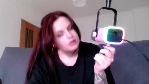 dellacrush_ online show from 02-28-25, 11:03