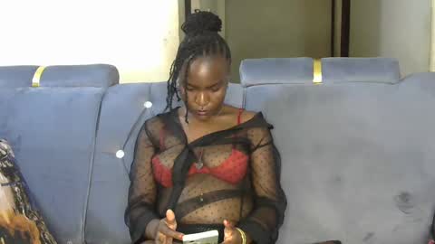 Snapshot of delliciouscandy39 chatting on 02-12-25, 12:37 Ginger online show from 02-12-25, 12:37