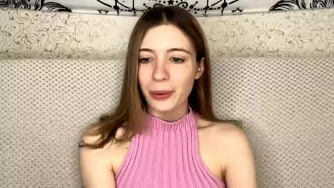 Sia online show from 04-18-26, 06:17