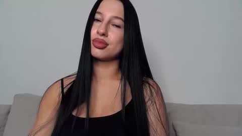 Snapshot of delly_love chatting on 09-15-25, 05:24 delly_love online show from 09-15-25, 05:24