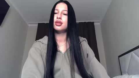Snapshot of delly_love chatting on 10-09-25, 08:07 delly_love online show from 10-09-25, 08:07