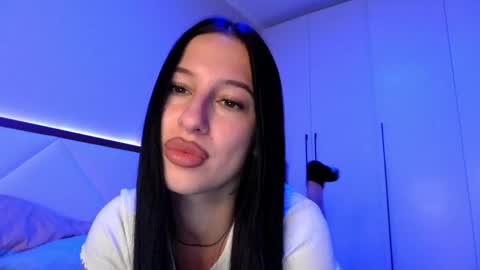 Snapshot of delly_love chatting on 06-03-26, 07:19 delly_love online show from 06-03-26, 07:19