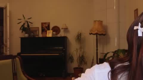 Snapshot of delorathecookie chatting on 12-24-24, 05:55 Delora online show from 12-24-24, 05:55