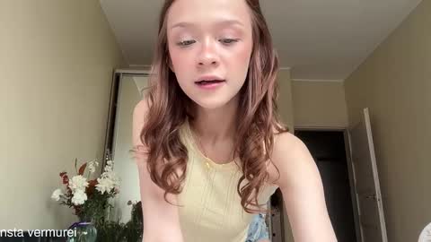 Snapshot of delorathecookie chatting on 09-16-25, 09:32 Delora online show from 09-16-25, 09:32