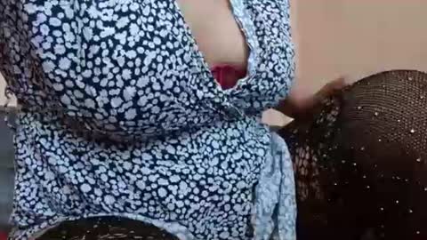 Delphine online show from 03-02-25, 12:22