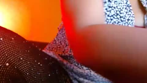 Delphine online show from 03-02-25, 07:12