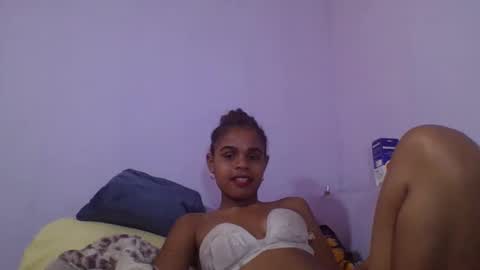 delphine online show from 04-13-26, 06:08