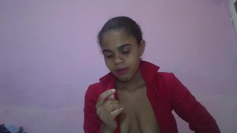 delphine online show from 04-22-26, 04:37