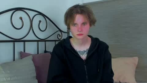 Snapshot of demianenglen chatting on 04-18-26, 08:20 demianenglen online show from 04-18-26, 08:20