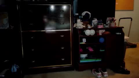 demi xc online show from 04-22-26, 10:50