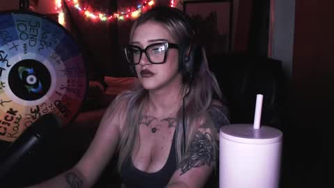 Snapshot of demongf chatting on 05-20-26, 04:40 Demoness Mina online show from 05-20-26, 04:40
